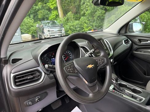 Used 2022 Chevrolet Equinox LT AWD/4WD image 13