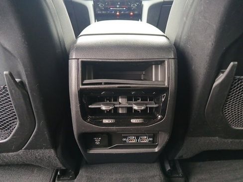 Certified 2023 Jeep Grand Cherokee Altitude image 13