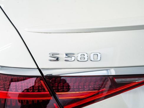 Used 2021 Mercedes-Benz S 580 4MATIC Sedan image 26