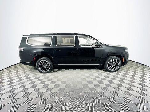Used 2023 Jeep Grand Wagoneer L Series III w/ Rear Seat Video Group 1 AWD/4WD image 10