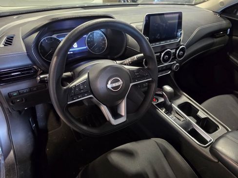 Used 2024 Nissan Sentra SV FWD image 4