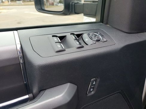 Used 2016 Ford F150 XLT w/ Equipment Group 302A Luxury image 12