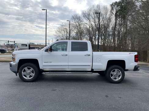 Used 2015 Chevrolet Silverado 2500 LTZ w/ Duramax Plus Package image 6
