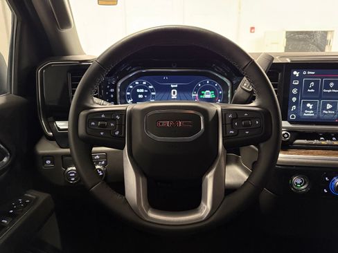 Used 2024 GMC Sierra 1500 Elevation w/ LPO, Elevation Black Package RWD image 13