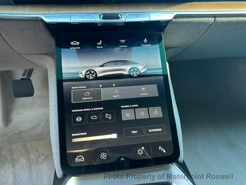 Used 2025 Lucid Air Touring image 17