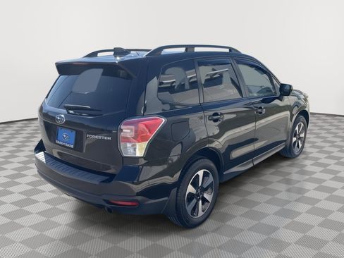 Used 2017 Subaru Forester 2.5i Premium w/ All-Weather Package image 7