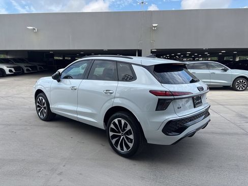 New 2026 Audi Q3 quattro 2.0T AWD/4WD image 8