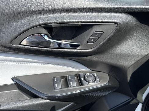 Used 2024 Chevrolet Trax LT w/ Driver Confidence Package image 42