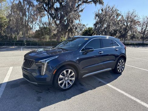 Used 2019 Cadillac XT4 Premium Luxury w/ Technology Package image 7