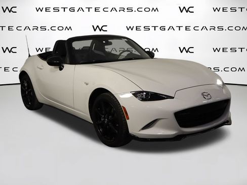 Used 2019 MAZDA MX-5 Miata Club w/ I-ACTIVSENSE Club Package RWD image 43
