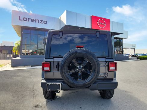 Used 2022 Jeep Wrangler Unlimited Sport AWD/4WD image 6
