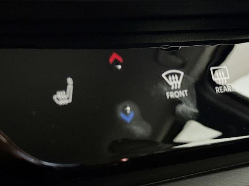 New 2026 Nissan Kicks SR w/ Cold Weather Package image 20