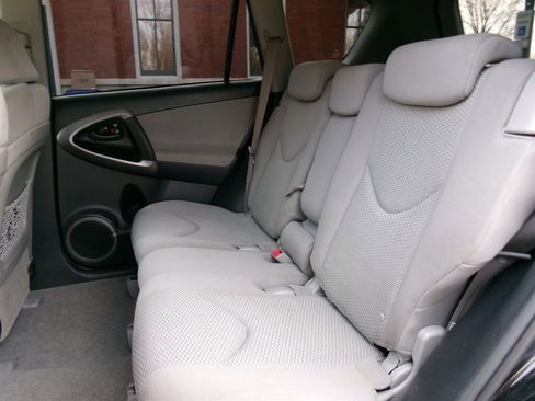 Used 2008 Toyota RAV4 Limited image 31