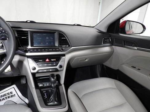 Used 2017 Hyundai Elantra SE FWD image 10