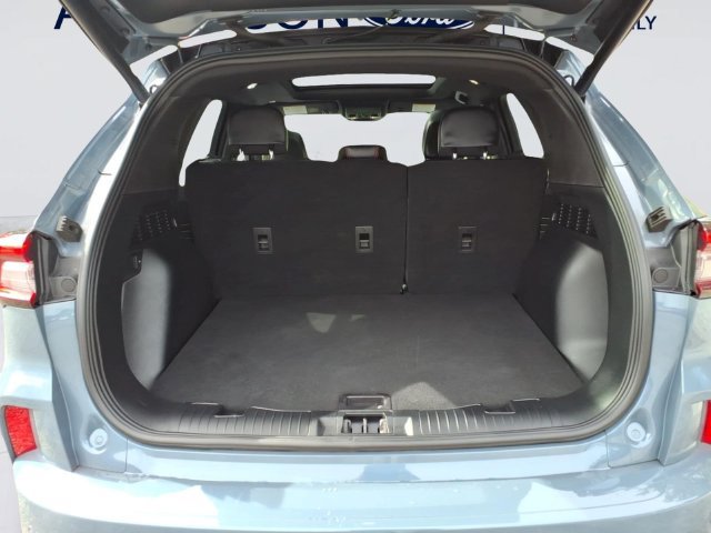 Certified 2024 Ford Escape ST-Line w/ Tech Pack #1 AWD/4WD image 8