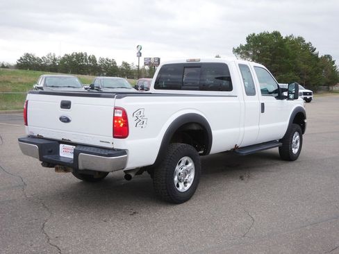 Used 2016 Ford F250 XL w/ XL Appearance Package AWD/4WD image 5