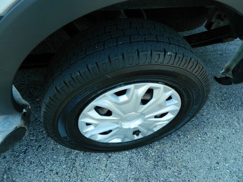 Used 2016 Ford Transit 250 130 Low Roof w/ Exterior Upgrade Package image 22