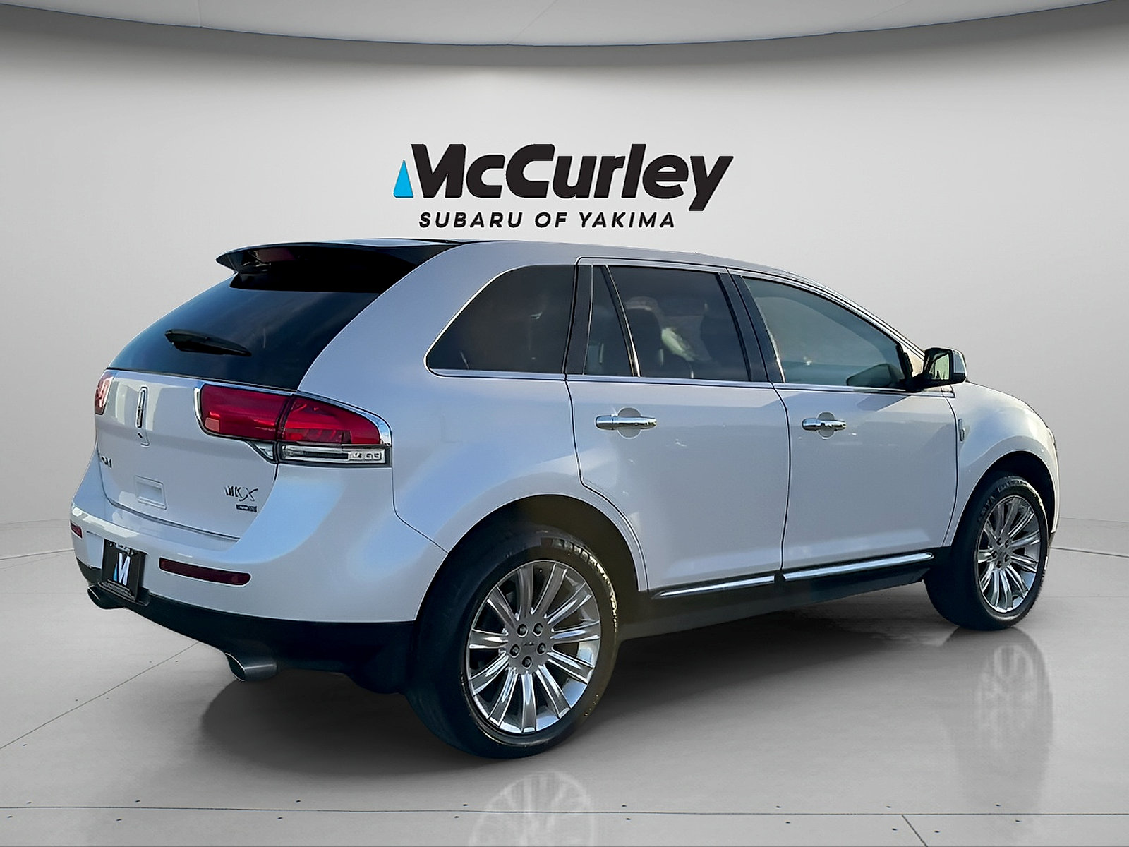 Used 2011 Lincoln MKX AWD w/ 102A Rapid Spec Order Code image 6