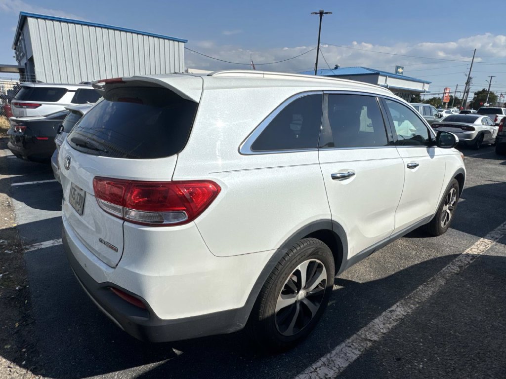 Used 2017 Kia Sorento EX w/ EX Premium Package FWD image 14
