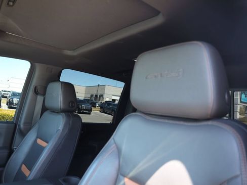 Used 2022 GMC Sierra 3500 AT4 w/ AT4 Premium Plus Package AWD/4WD image 21