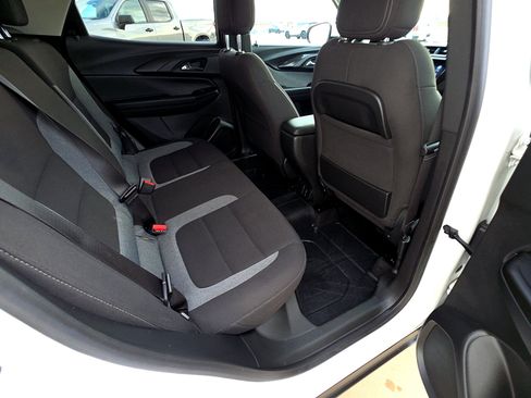 Used 2023 Chevrolet TrailBlazer LT w/ Convenience Package image 17