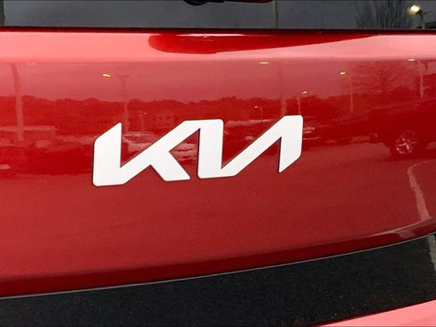 Used 2022 Kia Soul LX w/ Technology Package FWD image 10