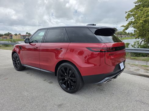 New 2026 Land Rover Range Rover Sport SE AWD/4WD image 2