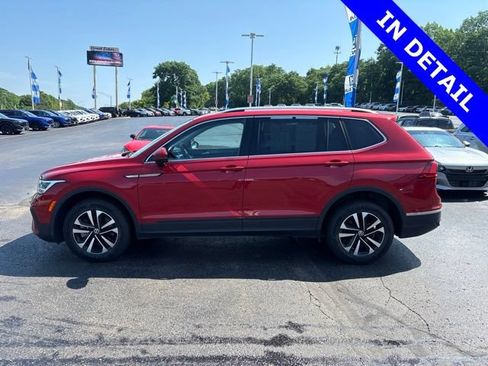 Used 2022 Volkswagen Tiguan SE AWD/4WD image 3