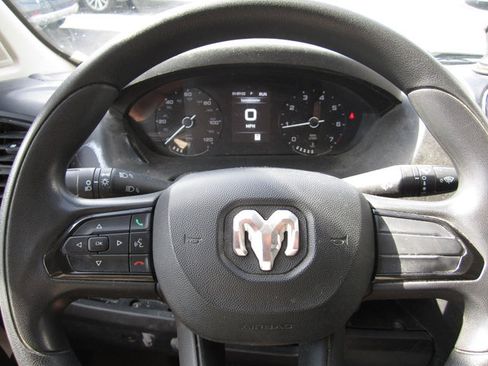 Used 2023 RAM ProMaster 2500 FWD image 9