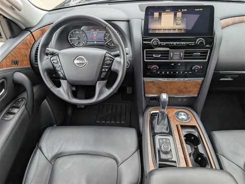 Used 2022 Nissan Armada SL w/ Captain's Chairs Package image 10