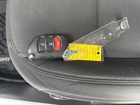 Used 2023 Jeep Gladiator Overland image 40