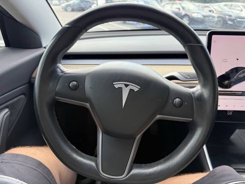 Used 2019 Tesla Model 3 Standard Range Plus RWD image 24