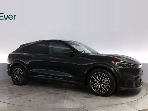 Used 2024 Ford Mustang Mach-E Premium image 5