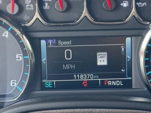 Used 2018 GMC Yukon SLT w/ Premium Edition RWD image 16