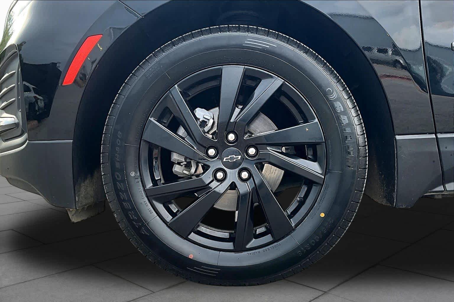 Used 2024 Chevrolet Equinox LS w/ LS Convenience Package FWD image 11