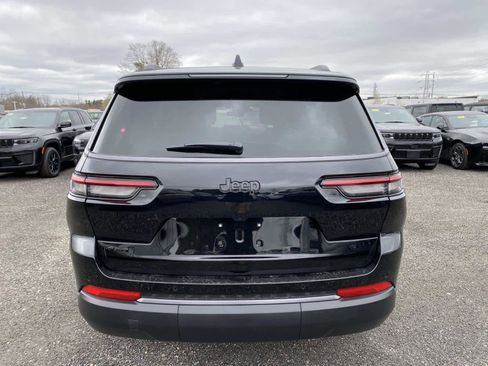 New 2026 Jeep Grand Cherokee L 4WD image 4