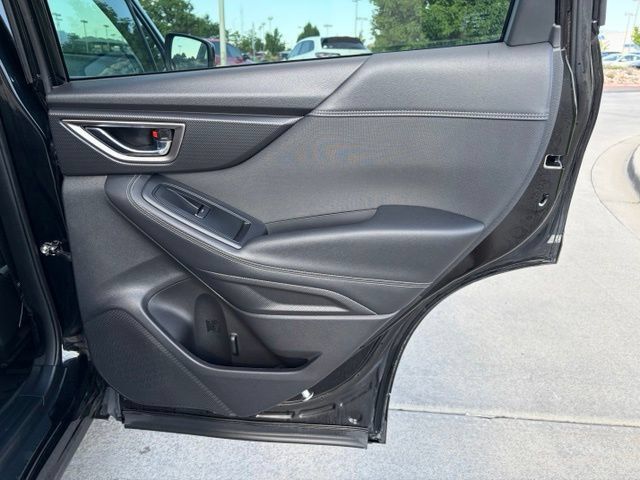 Used 2023 Subaru Forester Premium AWD/4WD image 19