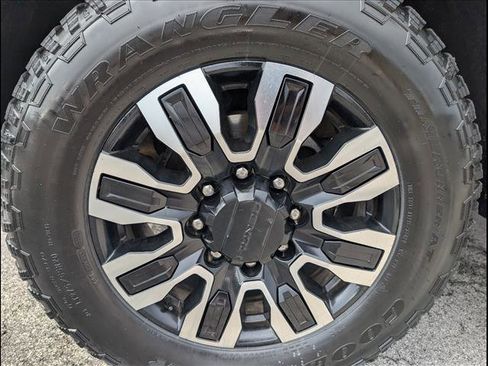 Used 2024 GMC Sierra 2500 Denali Ultimate w/ Max Trailering Package image 25