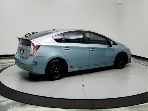 Used 2015 Toyota Prius Two FWD image 5