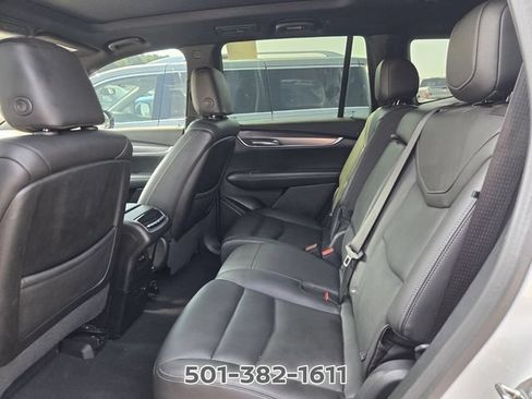 Used 2023 Cadillac XT6 Luxury FWD image 9
