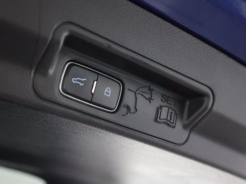 Used 2021 Ford Explorer Limited RWD image 42