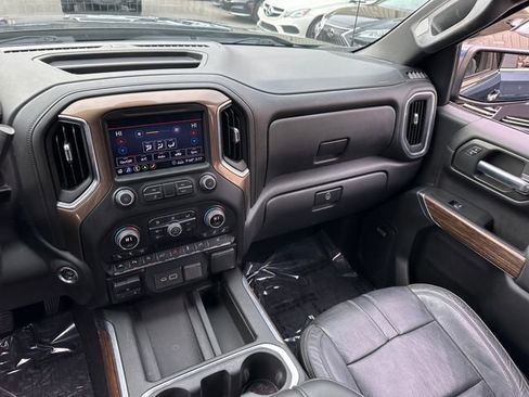 Used 2020 Chevrolet Silverado 1500 High Country w/ Technology Package image 20