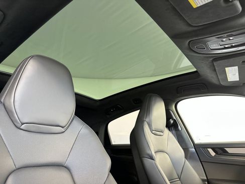 New 2026 Porsche Cayenne GTS AWD/4WD image 19