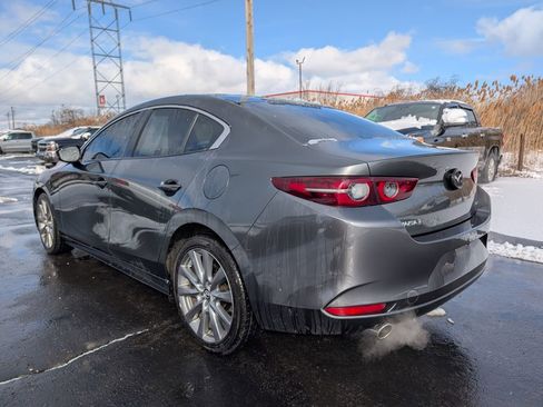 Used 2022 MAZDA MAZDA3 s image 6