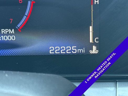 Used 2025 Chevrolet Trax LT w/ LT Convenience Package image 18