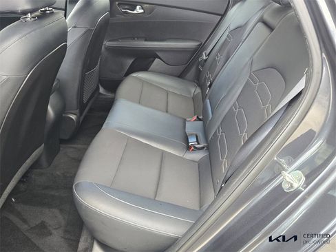 Certified 2021 Kia Forte GT-Line image 12