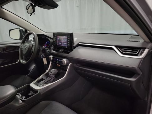 Used 2020 Toyota RAV4 LE w/ All Weather Liner Package FWD image 26