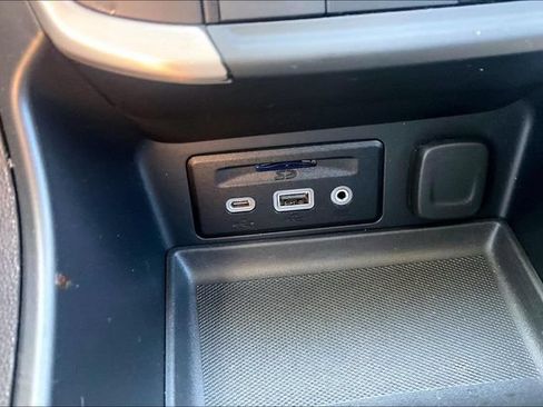 Used 2024 GMC Terrain Denali AWD/4WD image 26