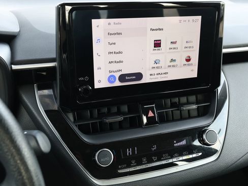 Used 2024 Toyota Corolla LE image 18