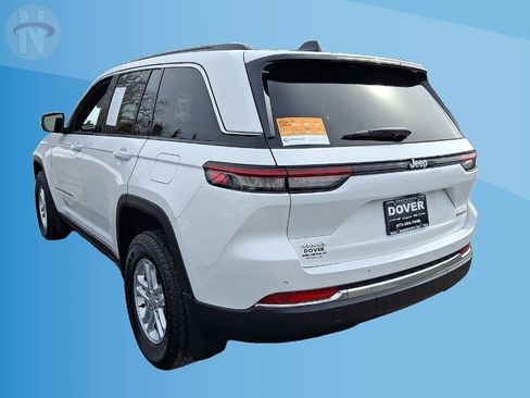 Used 2025 Jeep Grand Cherokee Laredo w/ MOPAR Finishing Package image 21